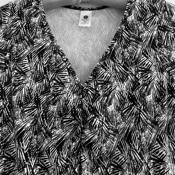 SOY-BU ActiveWear Summer Dress - Picture 2 of 2